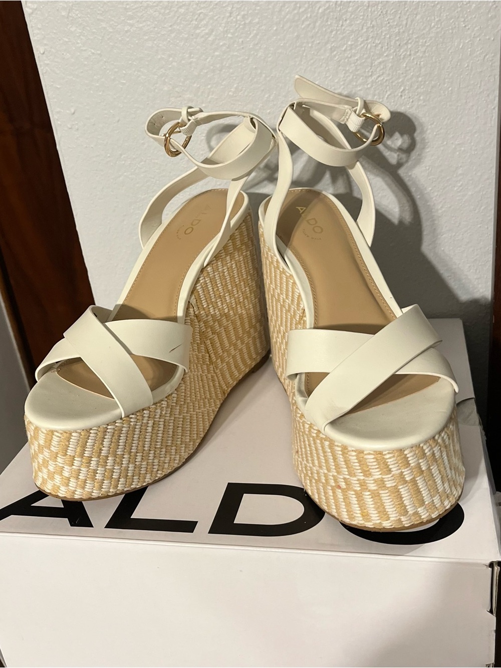 ALDO Cream Woven Raffia Platform Ankle-Strap Wedges Sz 8 - Picture 6 of 9